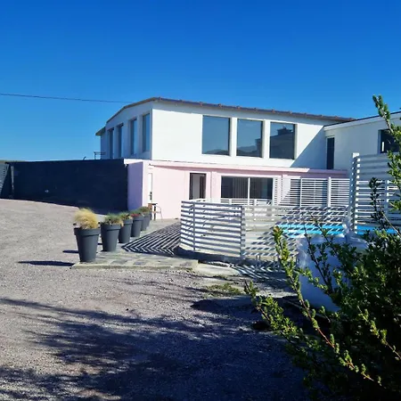 The Little Island Boutique